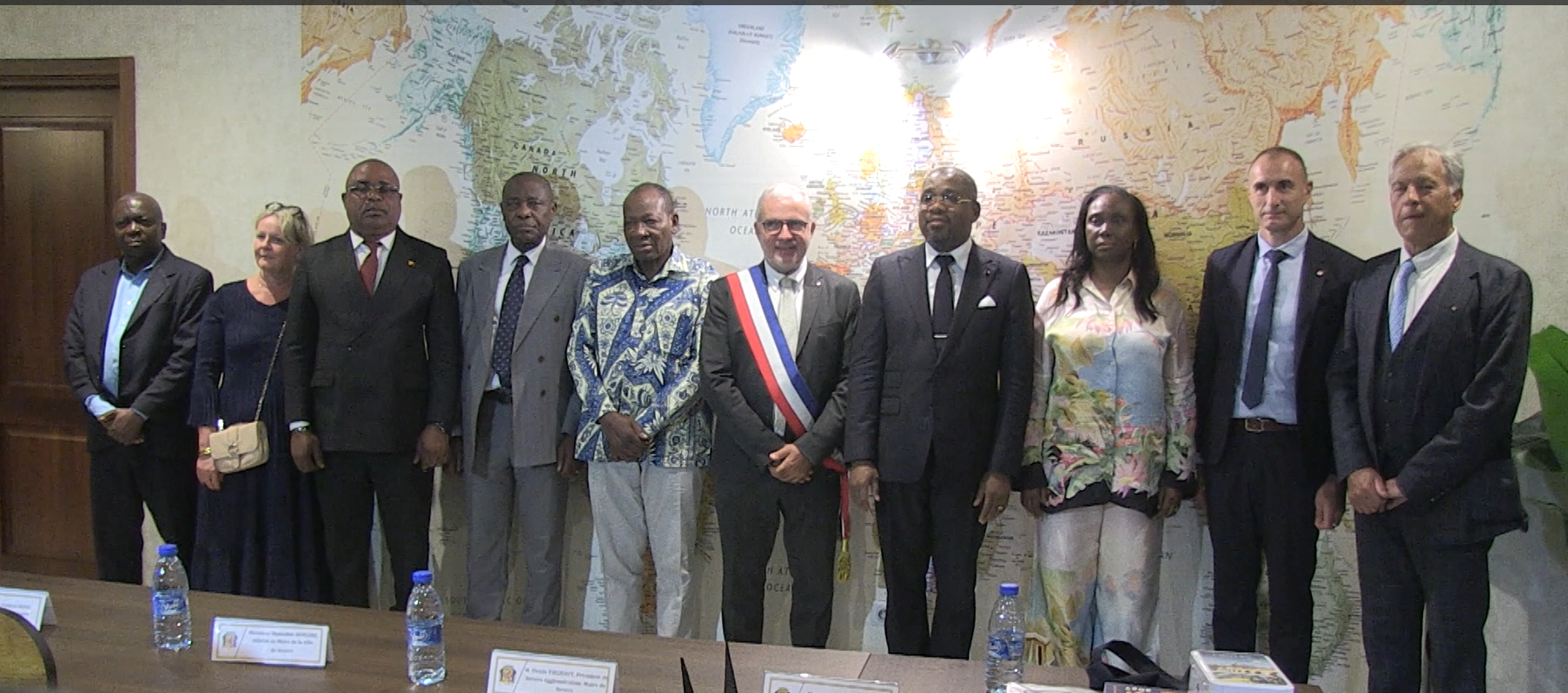 Le Congo et la France renforcent leur coopération : Assainissement urbain et innovation au cœur des échanges à Brazzaville