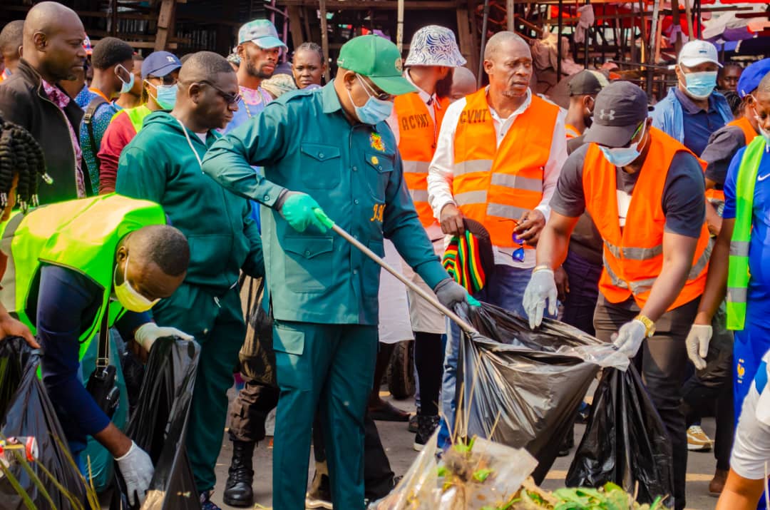 Brazzaville lance une campagne nationale zéro déchet plastique : une mobilisation citoyenne pour un Congo plus propre